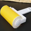 Portable yellow washable lint roller for efficient clothes hair and dust removal - Medium Roller With Lid / 10*10*5.5cm / Yellow