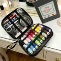 Kit de couture 86 pièces avec fils multicolores et outils dans un sac organisateur - Style B Ensemble / Kit de Couture 86 Pcs avec Loupe