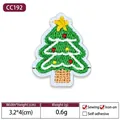 Écusson brodé détaillé d'arbre de Noël mignon pour la décoration de vêtements de fête - Sapin de Noël (CC192) / 3.2*4cm