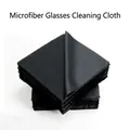 Primer plano de paño de limpieza de microfibra negro para gafas - Negro
