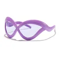 Stilvolle futuristische lavendelviolette Katzenaugen-Sonnenbrille mit gewelltem Rahmen - Violetter Rahmen Hellblaue Gläser