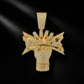 Gros plan d'un pendentif glacé doré avec lettrage REALLY RICH et signe dollar - Pendentif Uniquement / Or