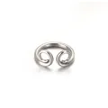 Minimalistischer Ring aus Titanstahl mit Sun Wukong Goldenem Reifen Design Silber - Größe 6 / Verstellbarer Offener Stil (Silber) / Silber