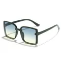 Occhiali da sole quadrati oversize con lenti sfumate blu-gialle e montatura verde scuro - Montatura Verde Lenti Grigio Giallo