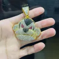 Vergoldeter Hip-Hop-Affenanhänger mit funkelnden bunten Strasssteinen in Nahaufnahme - 3D Affe Nur Anhänger / Nur Anhänger (Ohne Kette) / Gold