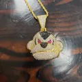 Nahaufnahme der Hip Hop Iced Out Affen-Anhänger Halskette mit goldener Kette - 3D Affe Mit Twist Kette / Mit Halskette / Gold