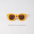 Stylische Kinder-Rundrahmen-Sonnenbrille in lebendigem Senfgelb im Macaron-Farbe-Look - Gelber Rahmen Teegläser