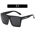 Modische übergroße schwarze Sonnenbrille mit breiten Bügeln für Streetstyle, Modellvariante C1 - Schwarzer Rahmen Graue Linse (97077)