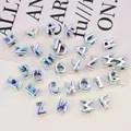 Cuentas de letras acrílicas de colores con chapado UV y agujeros grandes para joyería DIY - 1 Pieza / Plata Arcoíris UV