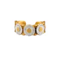 Eleganter verstellbarer zweifarbiger Gänseblümchen-Ring aus Titanstahl für Damen und Herren - 6 / Damenstil / Gold