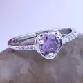 Elegant heart-shaped ring with purple AAA zircon and side stones in silver finish - Purple / 6