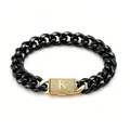 Dettaglio del bracciale a catena cubana nera con chiusura a lettera K pavimentata in oro 18K - Bracciale con Chiusura Lettera K (ZM14BG) / 14mm x 19cm / 7,5 pollici / Oro + Nero