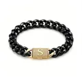 Vista dettagliata del bracciale a catena nera con chiusura iniziale S in cristallo oro - Bracciale con Chiusura Lettera S (ZM14BG) / 14mm x 19cm / 7,5 pollici / Oro + Nero