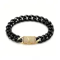 Dettaglio bracciale cubano nero in acciaio inox con chiusura dorata con lettera V tempestata - Bracciale con Chiusura Lettera V (ZM14BG) / 14mm x 19cm / 7,5 pollici / Oro + Nero