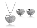 Elegante hartvormige zilveren ketting en oorbellen set met schitterende zirkonia stenen. - Zilver