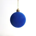 Lussuosa pallina di Natale floccata blu reale con un cordoncino dorato da appendere - Blu zaffiro