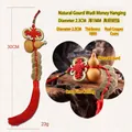 Detalle de calabaza natural y monedas de latón con borla de nudo chino rojo. - Moneda de 2,3 cm de diámetro / Calabaza Natural Cinco Monedas Emperador Nudo con Borde Dorado
