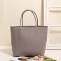 Elegant taupe hand-woven plastic tote bag for beach vacations and summer shopping - L / Gray