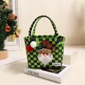 Handgefertigte grün-schwarz karierte Weihnachts-Stricktasche mit Weihnachtsmann-Dekor - Grün Schwarz Kariert (Weihnachtsmann) / Rot-Weißer Ball