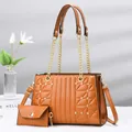 Elegantes braunes Kunstleder-Handtaschen-Set mit Goldketten und Nietendetails - 2-Teiliges Set / Erdgelb