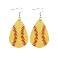 Tropfenförmige Baseball-Lederohrringe mit glitzerndem Gelb und rotem Naht-Design. - Fine Glitter Waterdrop (10581)