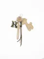 Detailed view of Maillard leopard acrylic letter R and PU giraffe bag charm keychain - Style R (22086)
