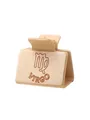 Detailweergave van lasergegraveerde Maagd-sterrenbeeld haarklem in beige - Maagd / Beige