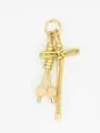 Detalle de un amuleto de nudo chino de cuero PU dorado con cuentas de madera - Dorado