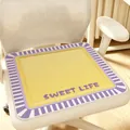 Cojín de asiento transpirable de imitación lino con bordado Sweet Life para silla - 40x40cm / Amarillo con Rayas Púrpuras
