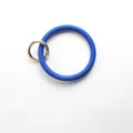 Koningsblauwe siliconen polsband sleutelhanger met gouden metalen O-ring sluiting - Cirkel Stijl / Blauw (BGGJ18-05)