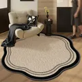 French retro irregular flower shaped rug with beige texture and black border - Textured Woven / Diameter 50CM