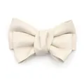 Elegante crèmewitte PU-leren strik haarspeld met dubbellaags ontwerp op witte achtergrond. - creamy-white (accessories)