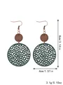 Boucles d'oreilles rétro en cuir vert foncé et bois avec détails de taille - Style (11490)