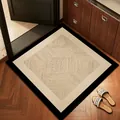 Quadratische saugfähige Badezimmermatte mit geometrischem Webmuster und schwarzem Rand - Rautenmuster Mitte - Quadratisch / 40*40cm