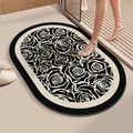 Elegante tappetino da bagno ovale assorbente con motivo floreale a rose nero e crema stile - Promessa di Rosa-Ovale