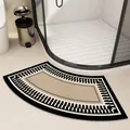 Franse gebogen antislip badmat met zwart-beige geometrisch patroon voor de badkamer - Waaiervorm-Stijl I (Zigzag Golf) / 40*60cm (2.5mm Standaard Stijl) / Lichtbruin (Zwarte Zigzagtextuur)