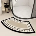 Antislip gebogen badmat in Franse stijl met een chique geometrisch patroon in beige - Waaiervorm-Stijl J (Frans Geometrisch) / 40*60cm (2.5mm Standaard Stijl) / Beige & Zwart (Frans Geometrisch Patroon)