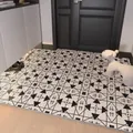 Non-slip PVC doormat with black and white geometric pattern for indoor entryway - 40*60cm / Simple Grid Floral
