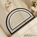 Tappetino da bagno vintage a mezza luna assorbente con motivo geometrico nero e asciugatura rapida - Stile Bagno Ritmo (Semicerchio) / 40x60cm / Beige