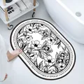 Oval absorbent diatom mud bath mat with minimalist black and white floral illustration - Flowers in Clusters (Oval) / 40*60cm