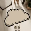 Tapis de bain luxe en forme de nuage crème avec texture antidérapante et bordure noire - 30x50cm (Terre de Diatomée Épaissie) / Style Élégant A (Forme de Nuage Irrégulière)