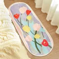 Weicher ovaler violetter Schlafzimmerteppich mit lebendigen roten und gelben Tulpenmustern - Kristallsamt-Stil / 40x60cm / Blauregen-Stil
