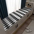 Tappetino per davanzale in fango di diatomee con motivo a rombi bianchi e neri - 60*100cm (Taglio Libero) / Stile Terra di Diatomee-13 (Rombo Bianco e Nero)