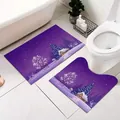 Set di due tappeti da bagno viola con paesaggio di casa invernale e tappeto a U - Scena di Neve Notturna