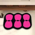 Alfombra de baño absorbente antideslizante con formas geométricas rosas sobre fondo negro - Versión de Cuero Absorbente / 40x60cm / Estilo Dulce y Fresco B
