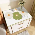 Wasserdichte Leder-Nachttischmatte mit grünem floralem Sweet Day Design Schutzauflage - 30*40cm / Sweet Day Muster-A