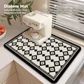 Absorbent diatomaceous earth kitchen mat with black and white geometric pattern - 30*40cm / Black White Checkerboard Flower
