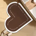 Hartvormige bruine kiezelgoer badmat met antislip en absorberend ontwerp - Engelse Letter Decor Stijl / 60x60cm / Koffie (AX-2)