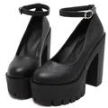 Eleganti scarpe nere con plateau e tacco largo alto e cinturino alla caviglia - 36 / Nero