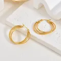 Élégantes boucles d'oreilles créoles triple épaisseur en acier inoxydable doré - Style Anneau Superposé à Trois Couches (BJ267) / Or